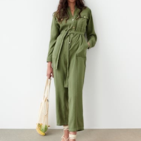 ZARA Jumpsuit with Contrasting Topstitching and Pockets Khaki Green Size M BNWT - Picture 1 of 1
